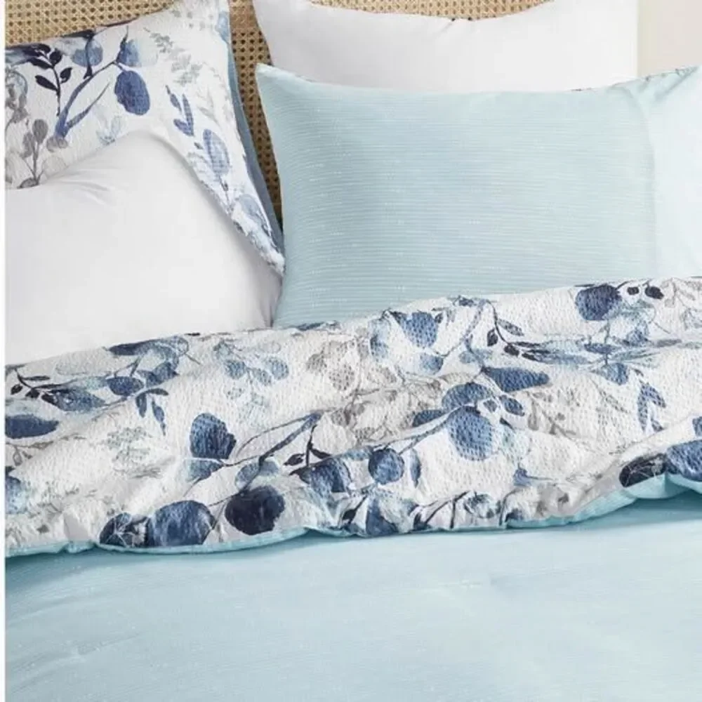 2 Piece Twin/Twin XL Comforter Set Floral Blue Reversible Botanical New